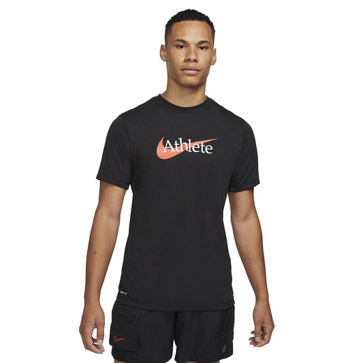 Antrenmanlarda Nike Dri-FIT Teknolojisi 