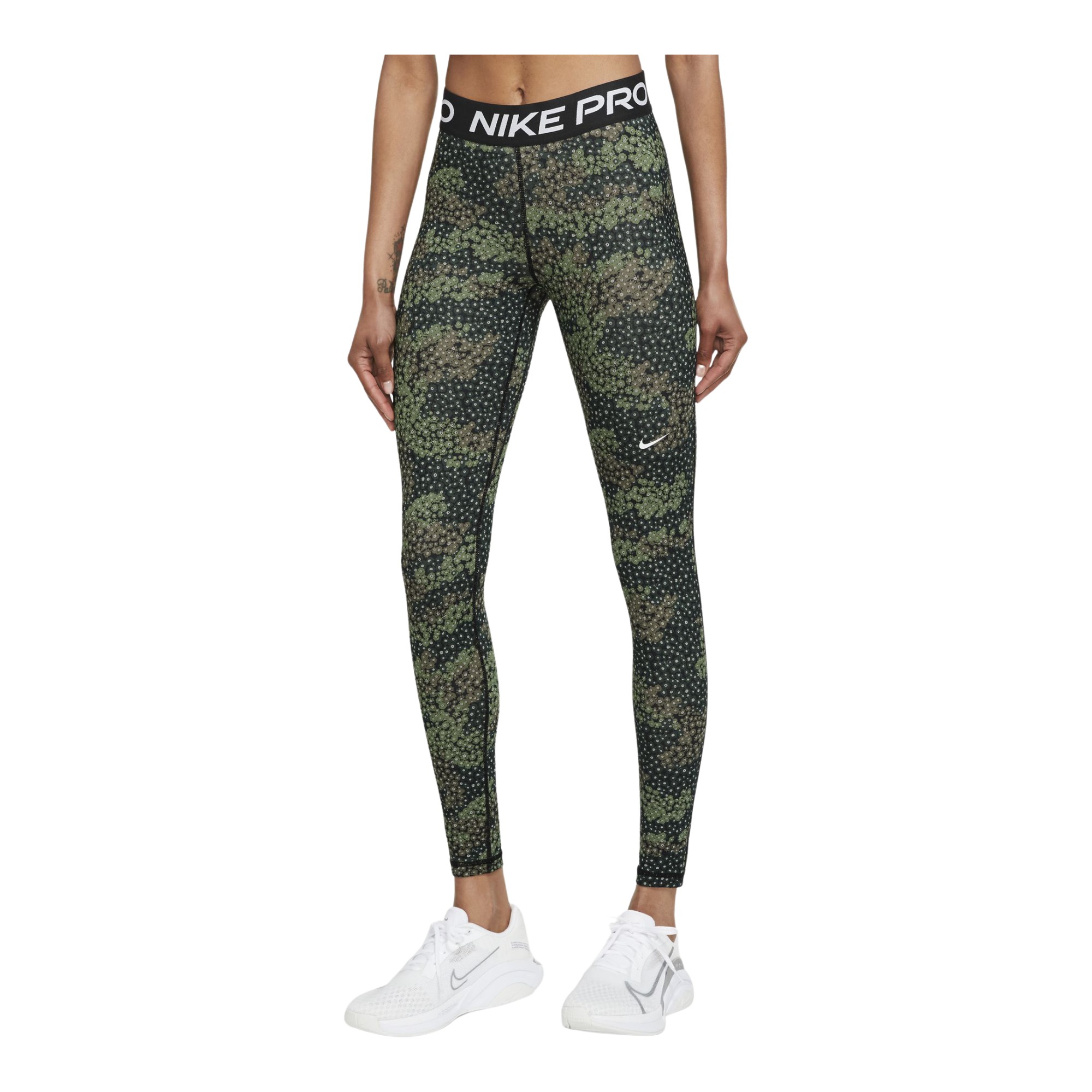 Daha Şekilli Bir Vücut İçin Neden Nike Taytları Tercih Etmelisiniz