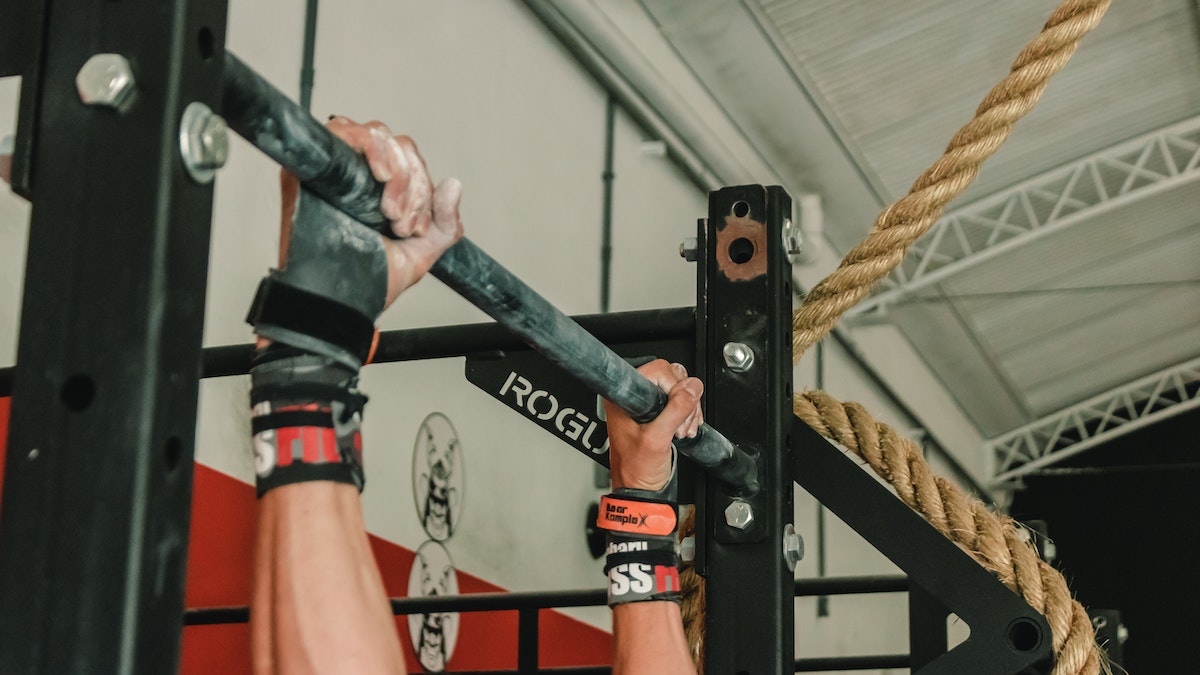 Boy Uzatma Egzersizleri bar egzersizi