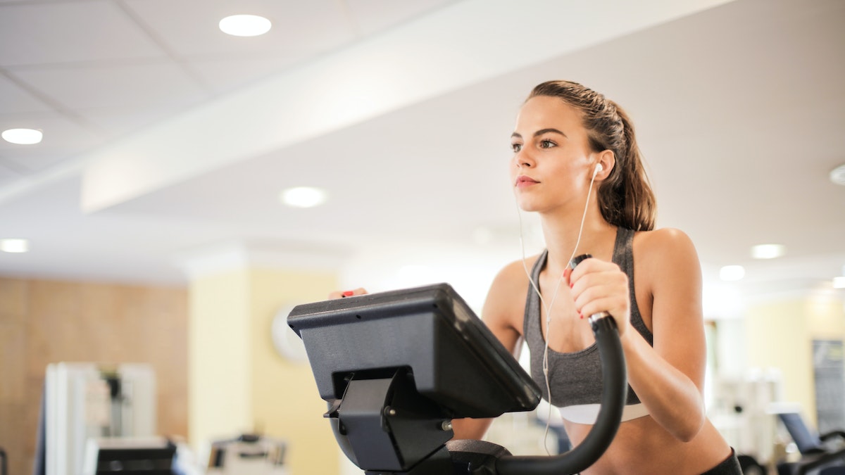 Eliptik Bisiklet Faydaları ve Dakikada Kaç Kalori Yakarsınız?