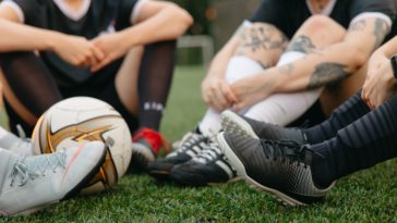 Halısaha Ayakkabısı ve Krampon Arasındaki 5 Temel Fark!