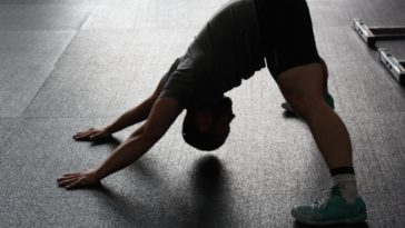 Spor Öncesi Vücudunuzu 5 Adımda Esnetin!