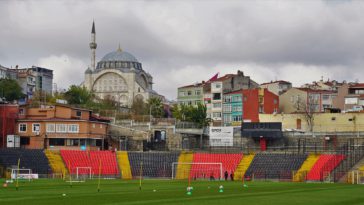 Türk Futbol Tarihine İsmini Yazdıran 10 Efsane İsim!