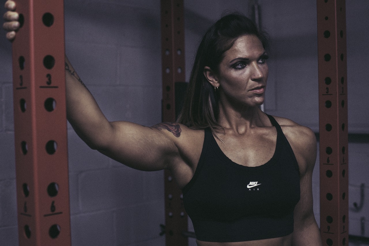 Alt Göğüs Kaslarınızı Şekillendiren 10 Etkili Hareket