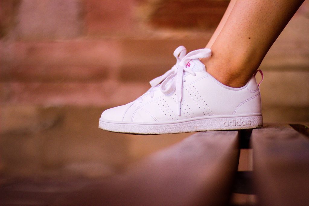 Düz Tabanlar Nasıl Ayakkabı Giymeli?