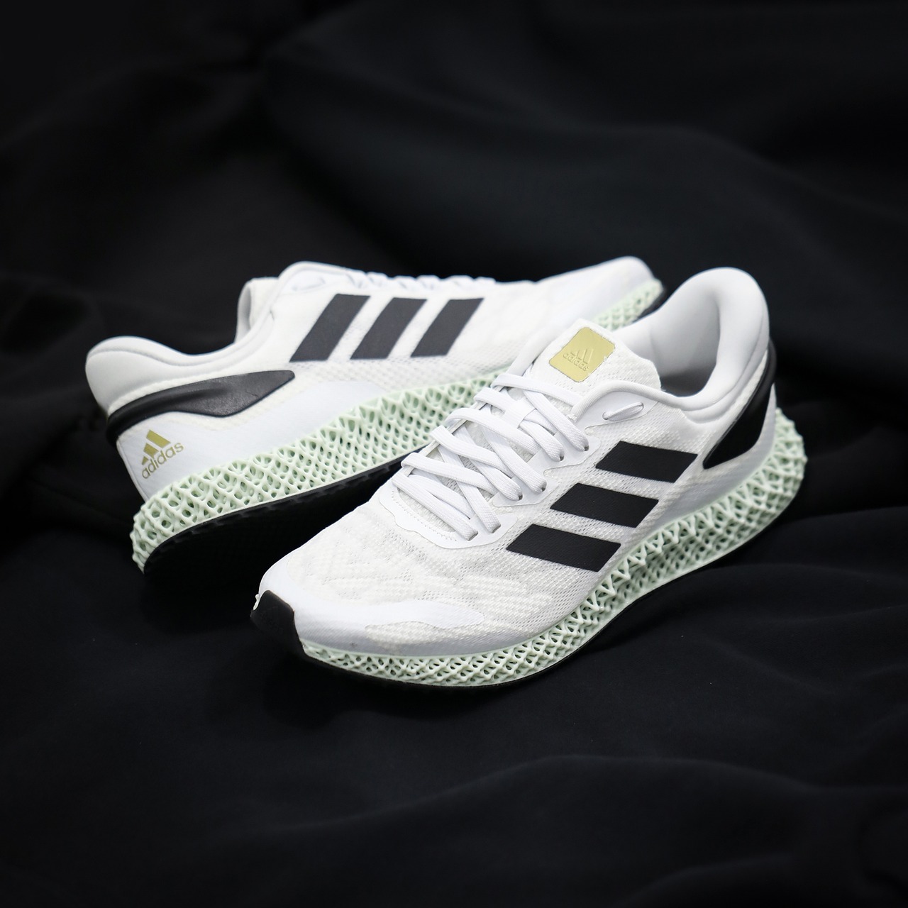 adidas Originals ile Retro Spor Stili Nasıl Oluşturulur?