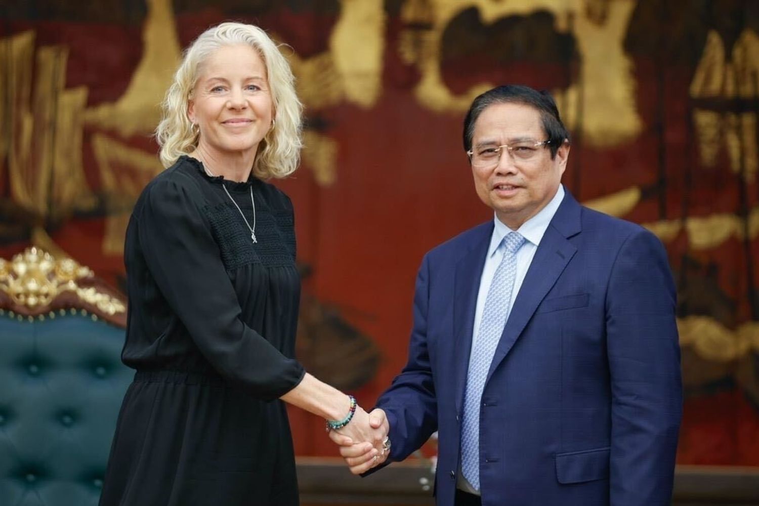 Chair Susanna Campbell and Pham Minh Chinh, Prime Minister of Vietnam