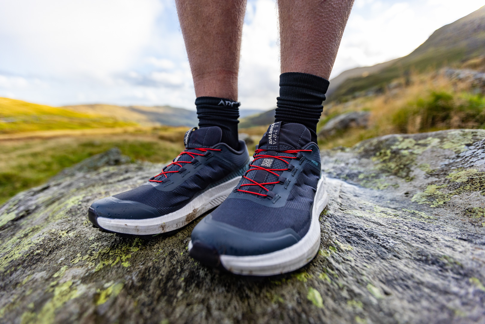 Solomon vision trail running shoe