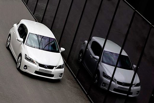 10-06-13-lexus-ct-200h.jpg