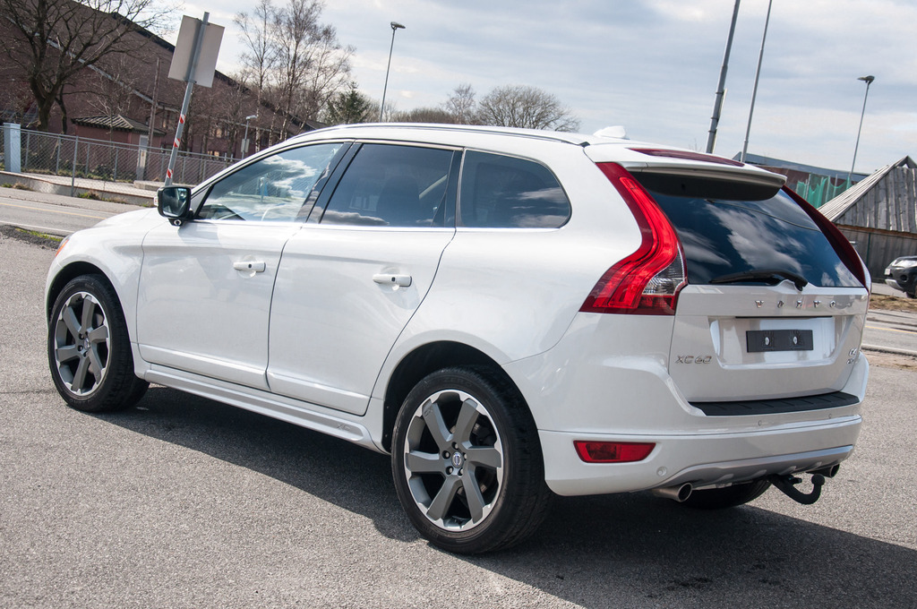 20160411%20SampS%20XC60-0497_zpskfw2ikrb