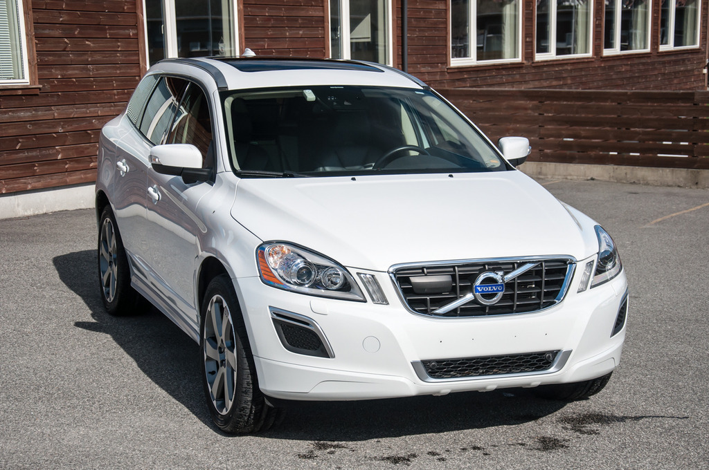 20160411%20SampS%20XC60-0494_zpsexocpccp
