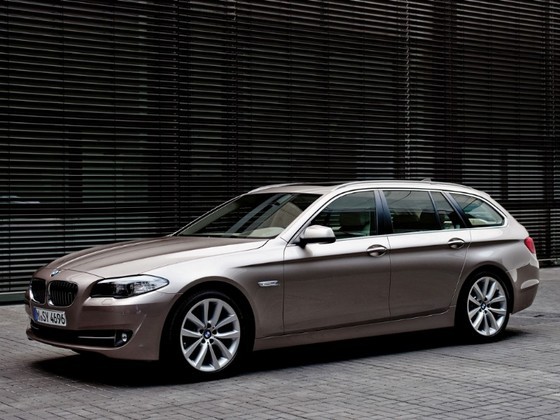 BMW-5-Series-Touring-F11-1.jpg