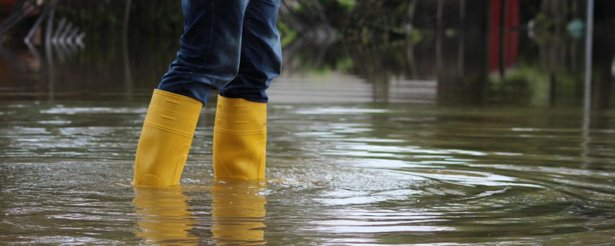 Risiken und Schäden durch Hochwasser können etwa durch ein Starkregenrisikomanagementkonzept verringert werden.