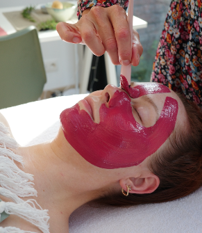 Le soin du visage hibiscus et argile blanche