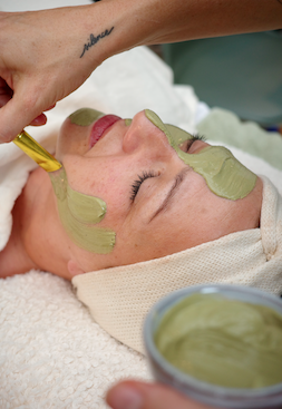 Le soin du visage Douceur d'hiver: matcha et miel