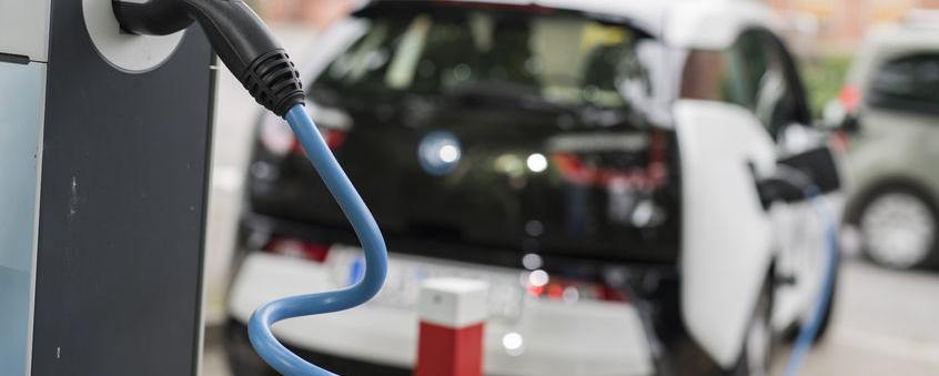 Es gibt zahlreiche Fördergelder für die Elektromobilität - Kommunen sind gut beraten, sie bald abzurufen