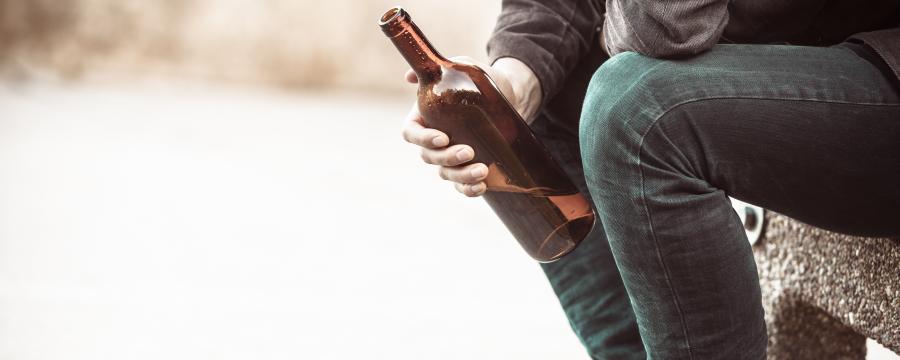 Mit Süchtigen Lösungen finden, statt Alkoholverbote verhängen - Das ist ein Versuch, der in Solingen für Erfolge sorgt.