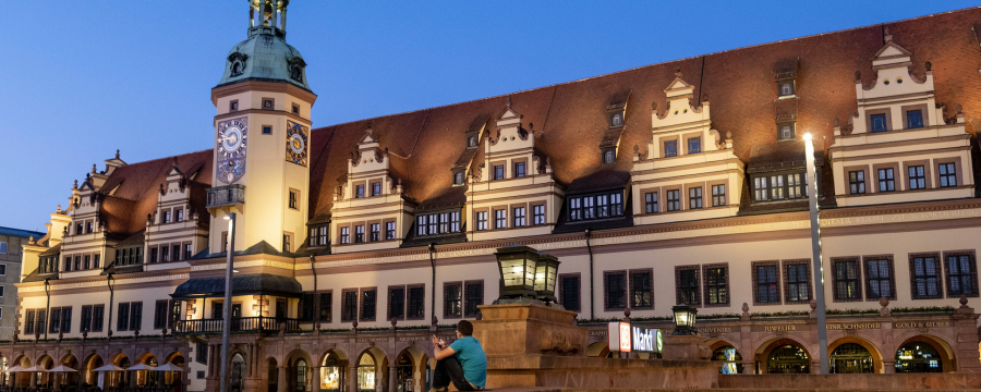 Gegen das alte Rathaus in Leipzig gab es heute eine Bombendrohung - schnell gab die Polizei Entwarnung!