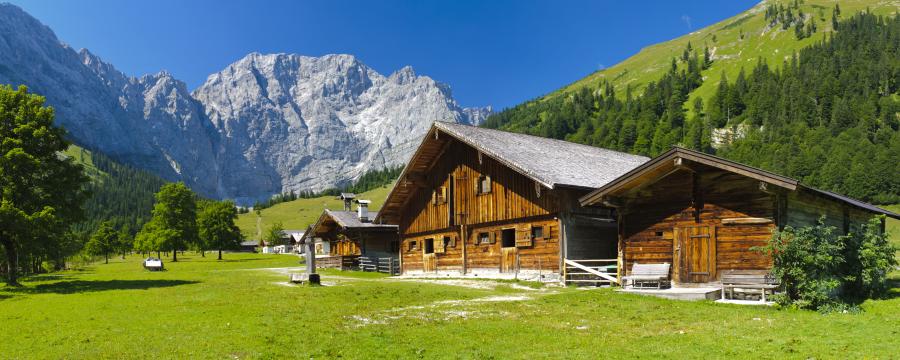 Hütte in den Bergen in Bayern