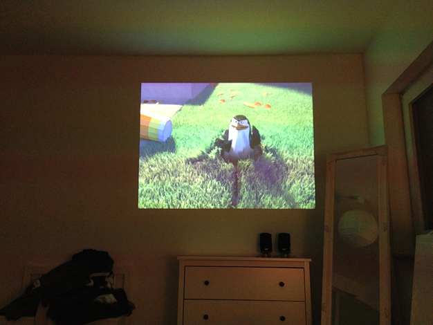 Beamer in Schlafzimmer