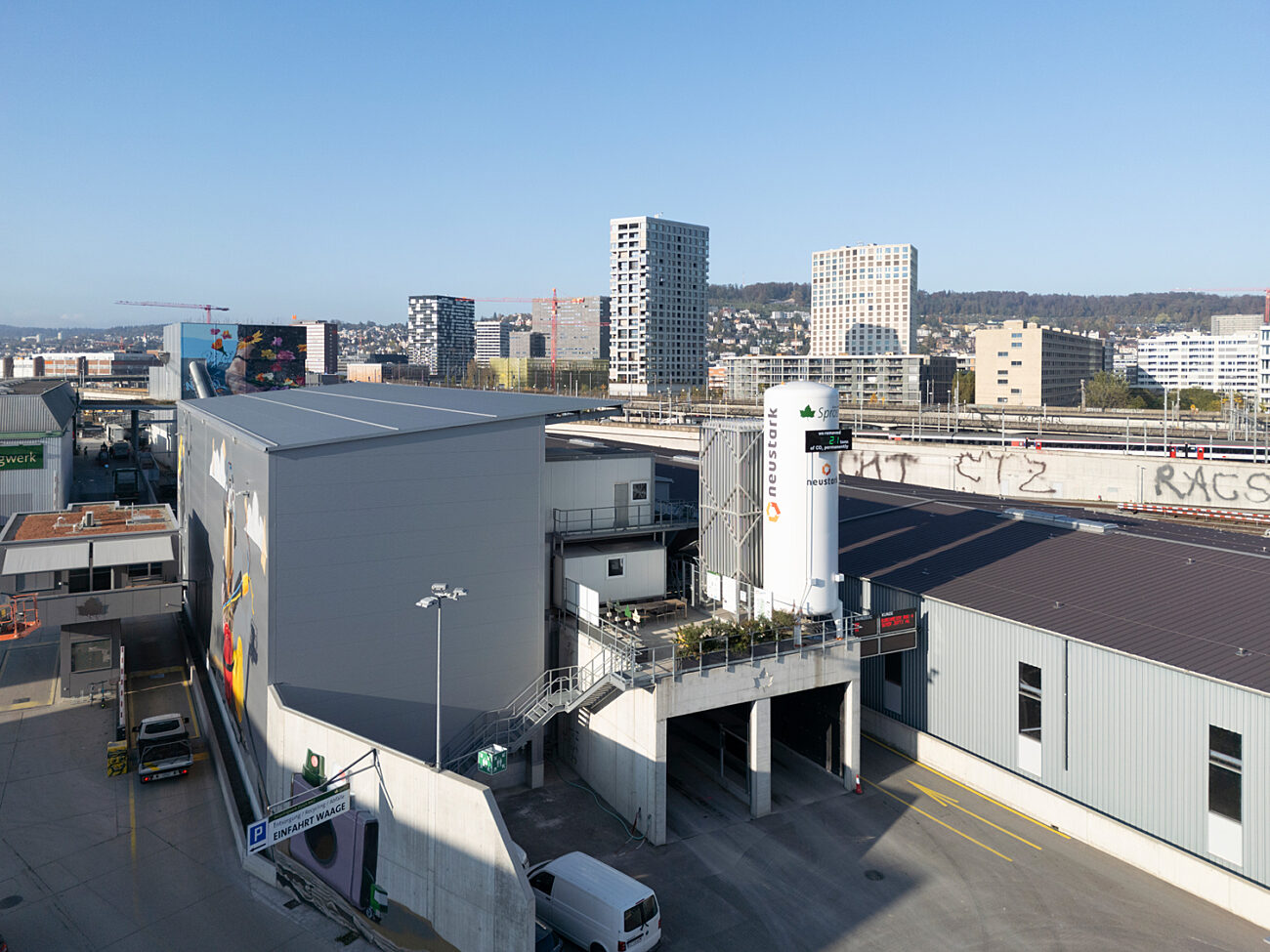 Spross AG is a concrete recycler in Zurich and neustark partner enabling permanent CO2 removal through mineralization.