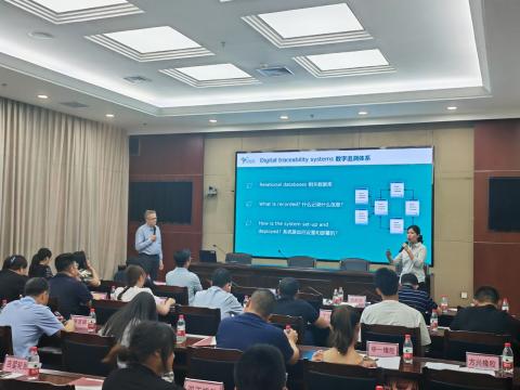 En camino a la sostenibilidad: La industria china del neumático impulsa el abastecimiento responsable de caucho 