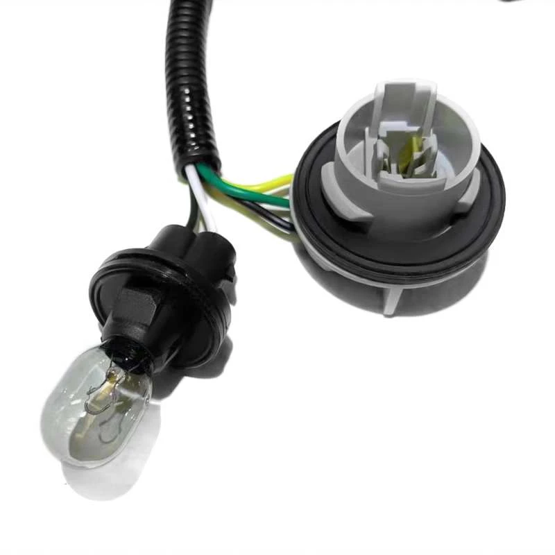 AlphaRex 13-18 Ram 1500/2500/3500 Serien-LED-Rückfahrscheinwerfer auf AlphaRex Rückfahrscheinwerfer Konverter