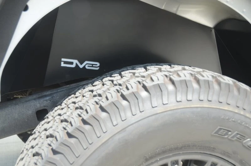 dv8-offroad_INFEND-01RB-67931c37b6ad7