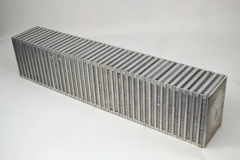 CSF Hochleistungs-Bar & Plate-Luftkühler-Kern (Vertikaler Fluss) - 27 Zoll L x 6 Zoll H x 3 Zoll B