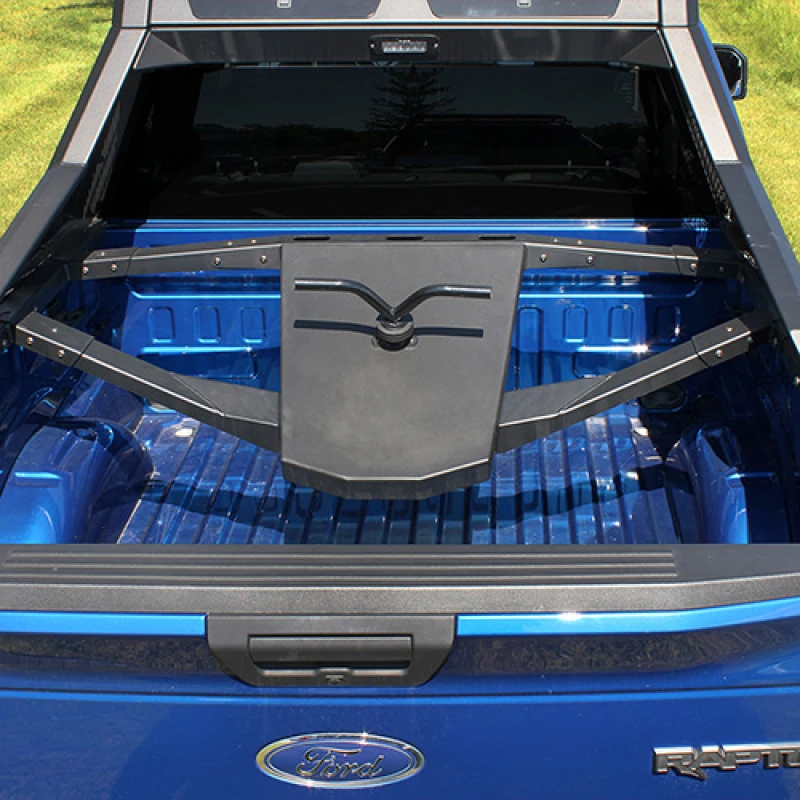 Ford Racing 17-19 Ford Raptor Chase Rack In-Bed Reifenhalter