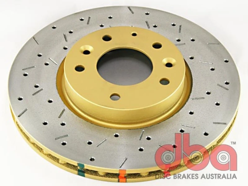 DBA 06-13 Mazda 6 (außer Mazdaspeed6) Vorderer 4000-Serie-Bohr- und Schlitz-Rotor