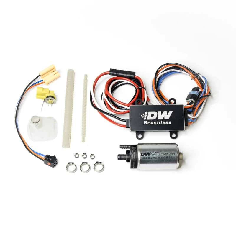 DeatschWerks DW440 440lph Bürstenloser Kraftstoffpumpen-Kit mit Einzel-/Doppel-Steuergerät und Installations-Kit für Ford Mustang GT 11-14