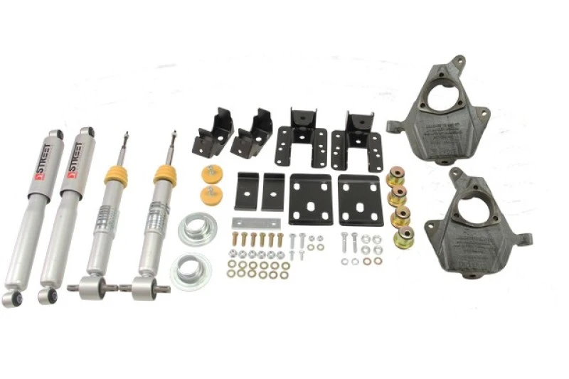 Belltech Tieferlegungskit 14 Chev/GM Silverado/Sierra Alle Kabinen 2WD 3-4 Zoll vorne/7 Zoll hinten mit Stoßdämpfern