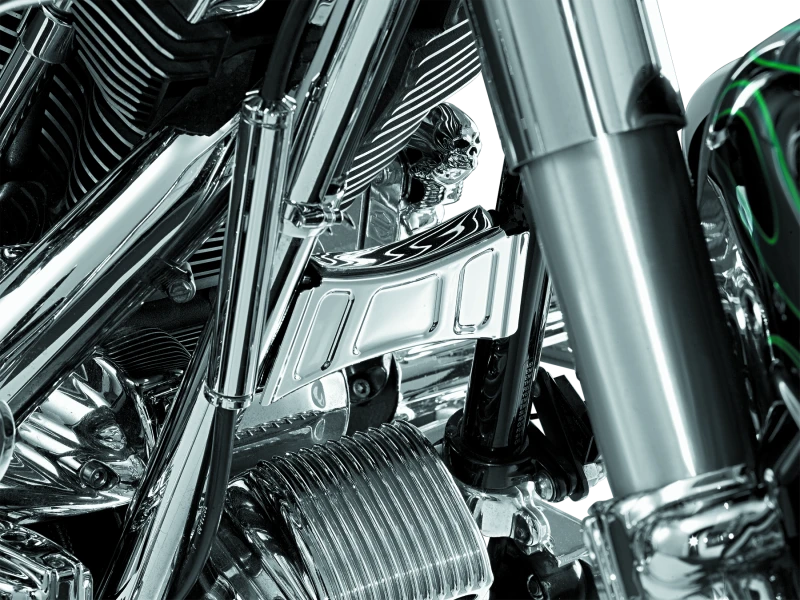 Kuryakyn Downtube Cross Brace Cover für 99-13 Touring Chrome