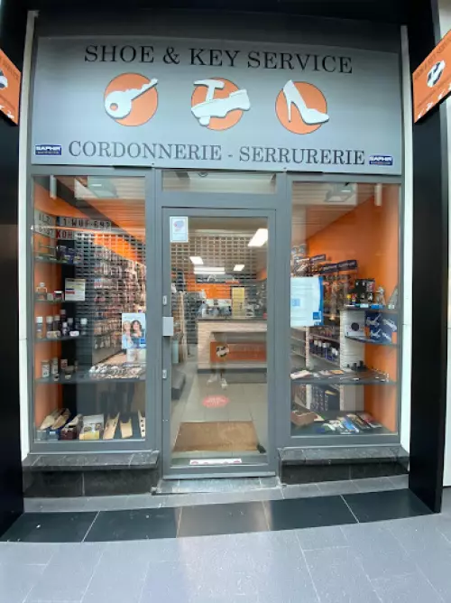 Shoe & key services