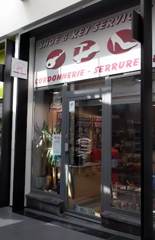 Shoe & key services