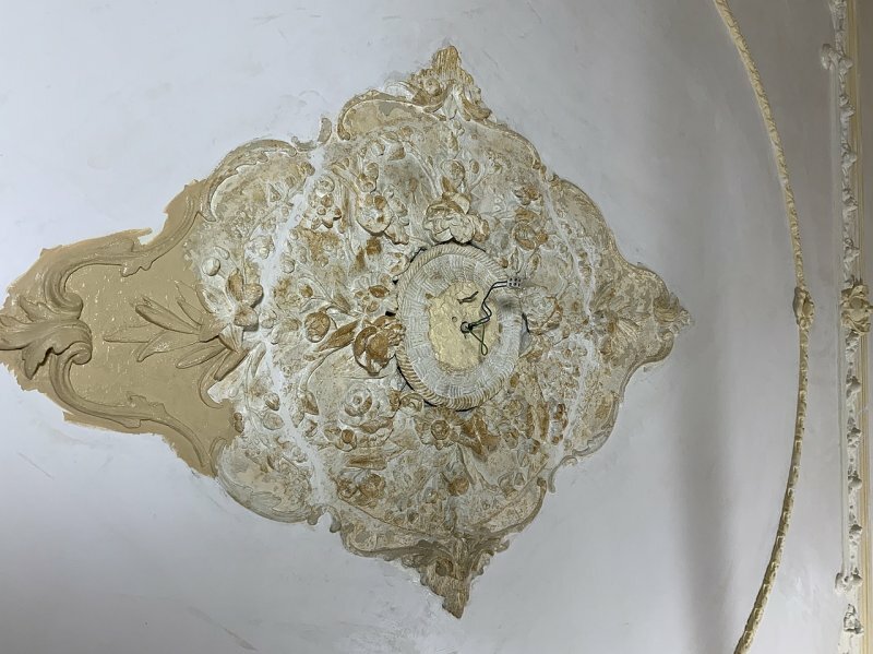 Reconstructie polychromie op plafond