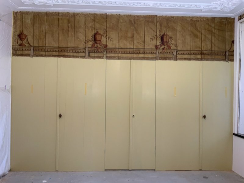 Reconstructie sierschilderwerk op beddewand in opdracht van eigenaar