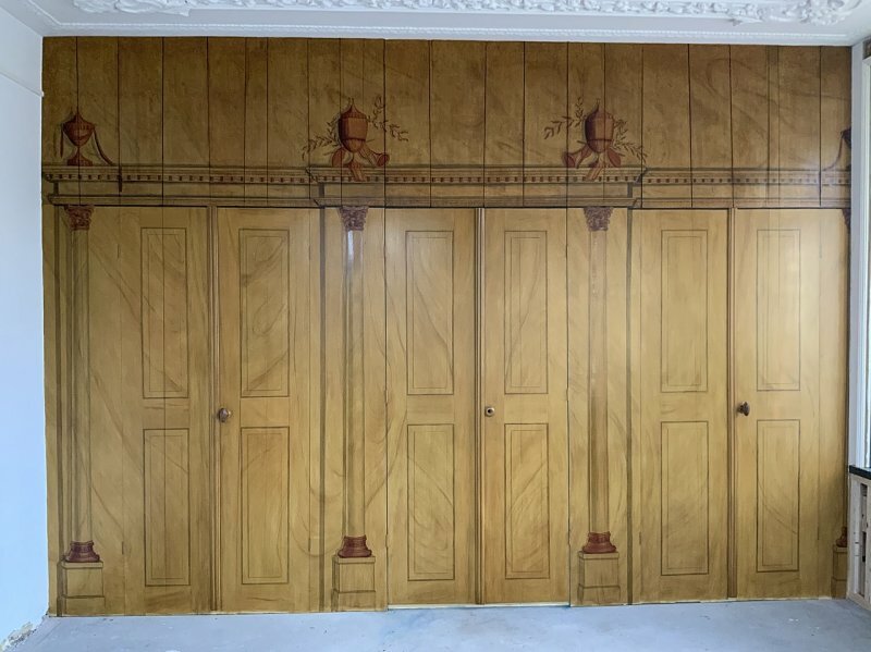 Reconstructie sierschilderwerk op beddewand in opdracht van eigenaar