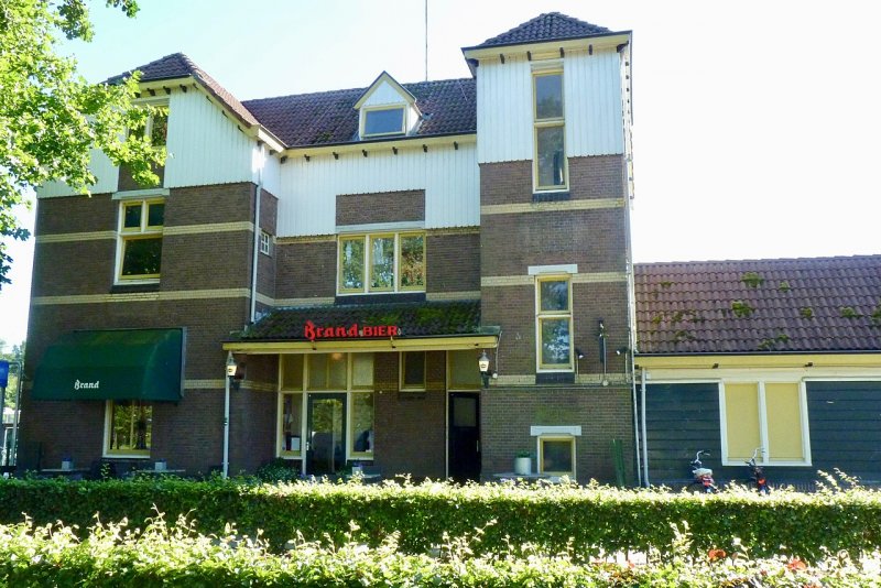 Stationsgebouw Dalfsen in opdracht van de NS