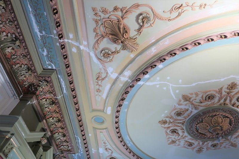 Restauratie polychromie plafond rentenierswoning