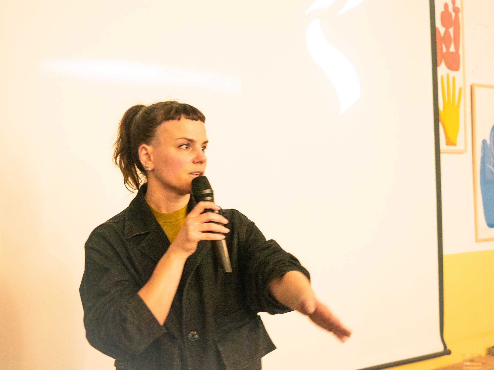 Creative Coding Barcelona with Myriam Bleau presents "My instruments are learning me back"