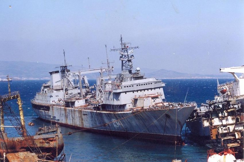 AVSAR SHIP RECYCLING AVSAR SHIP RECYCLING