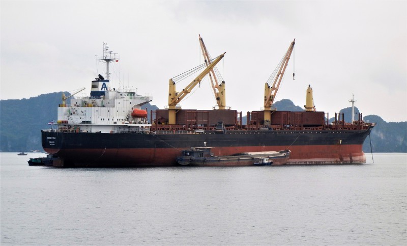 Gold Autumn Blaze 200 NM Off Pakistan; All Seafarers Safely Evacuated