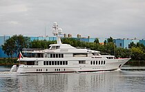 SEA HUNTRESS — Pleasure Craft, Malta flag, built 1997