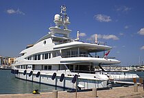 LUCKY LADY — Pleasure Craft, Cayman Islands flag, built 2002