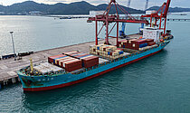 DE XIN SHANG HAI — Container Ship, Panama flag, built 2023