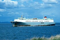 HOEGH TREKKER — Ro Ro Cargo Ship, NORWAY flag, built 1981