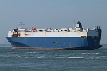 SILVER SKY — Ro Ro Cargo Ship, PANAMA flag, built 1989