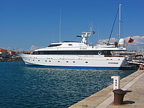 DEEP BLUE II — Service Ship, CAYMAN ISLANDS flag, built 1996